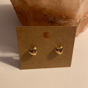 NWT Gold Heart Stud Earrings 🖤